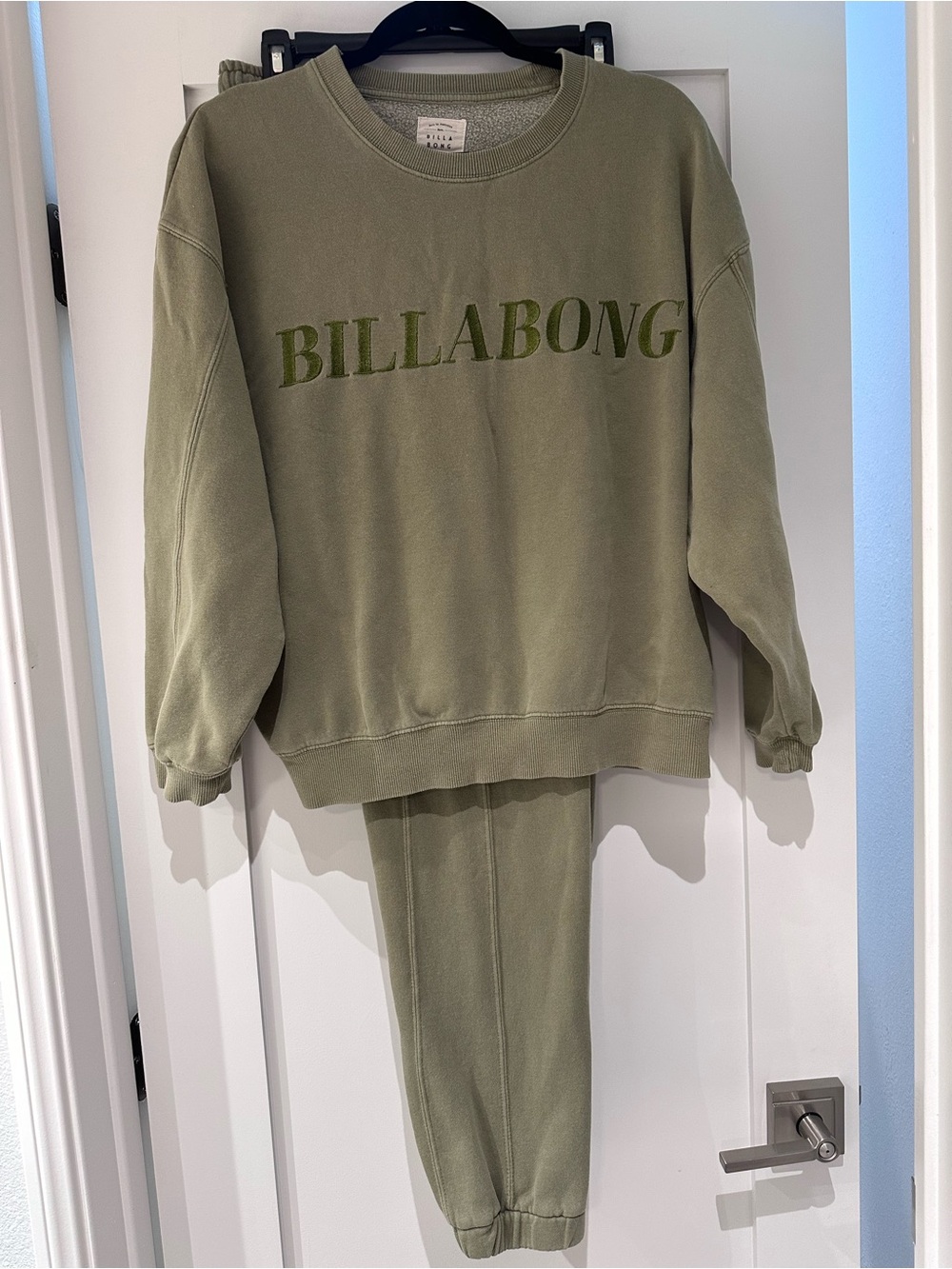 Billabong Women's Small Olive Green Logo Sweatshirt & Joggers Set